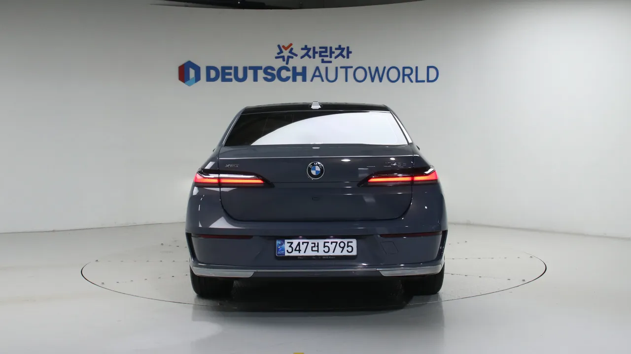BMW 7er — miniaturë 4