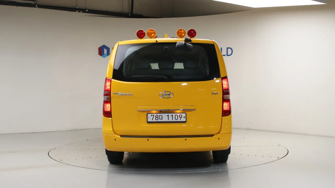 Hyundai Starex — miniaturë 4