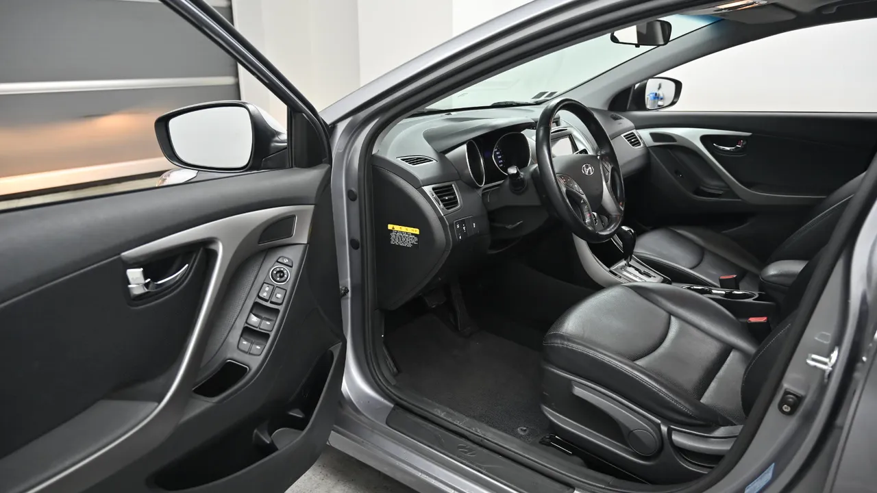 Hyundai Avante — miniaturë 11