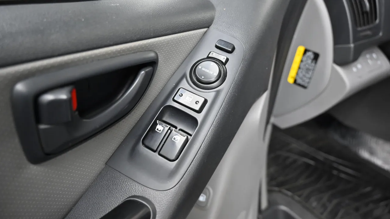 Hyundai Starex — miniaturë 15