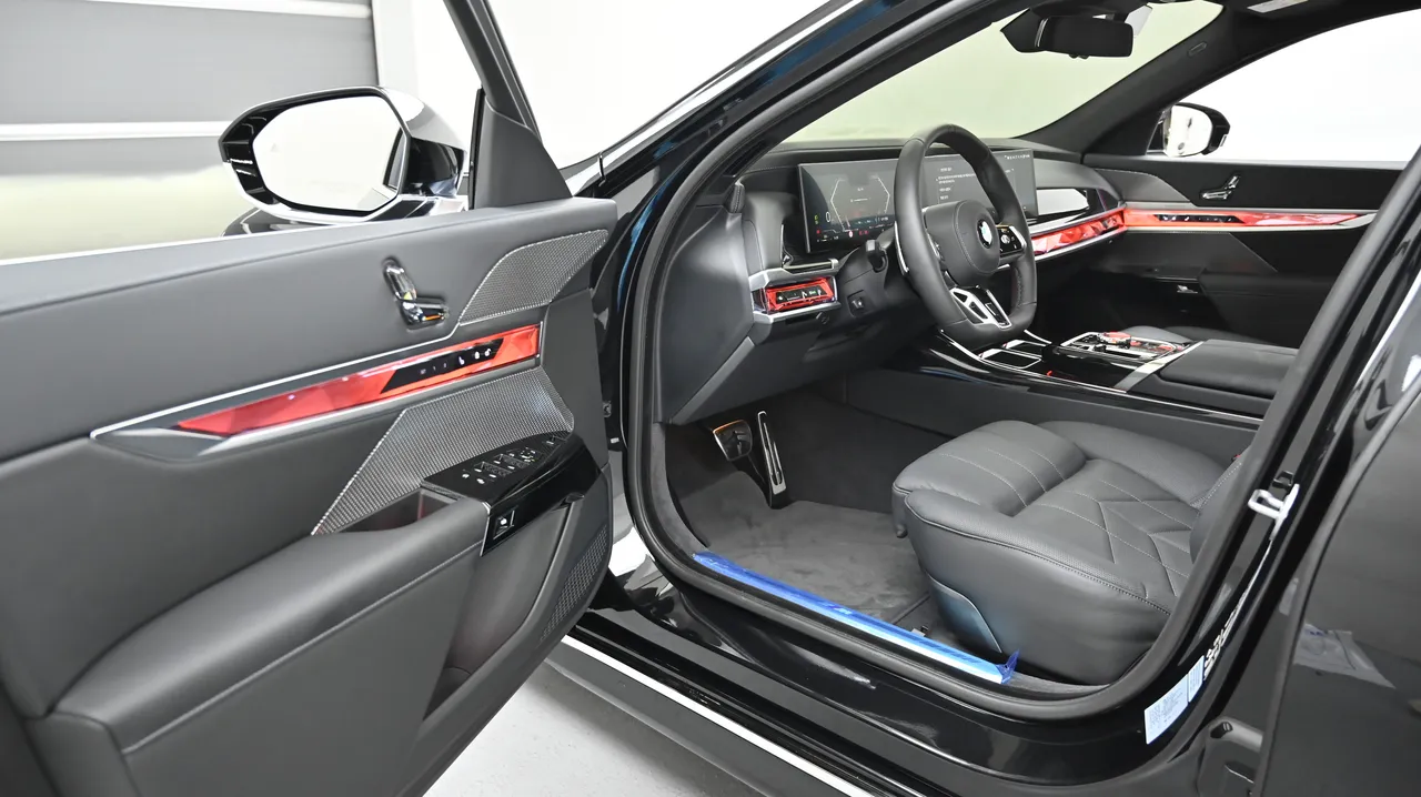 BMW 7er — miniaturë 11