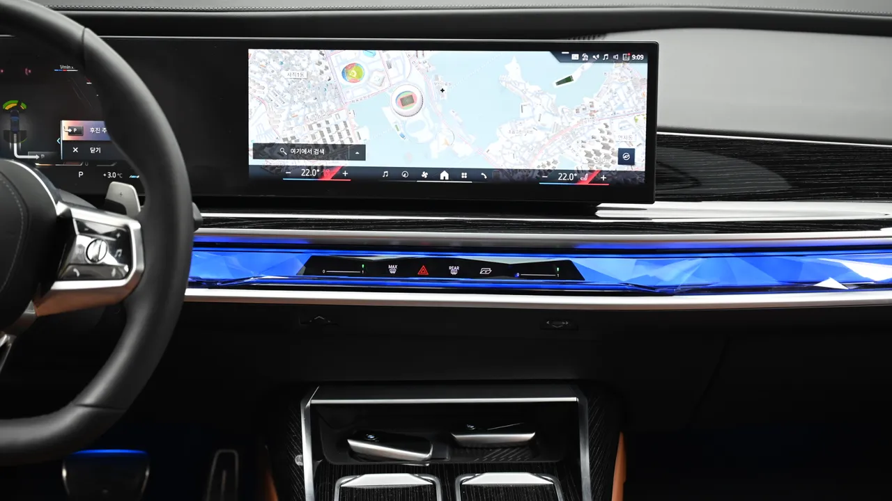 BMW 7er — miniaturë 14