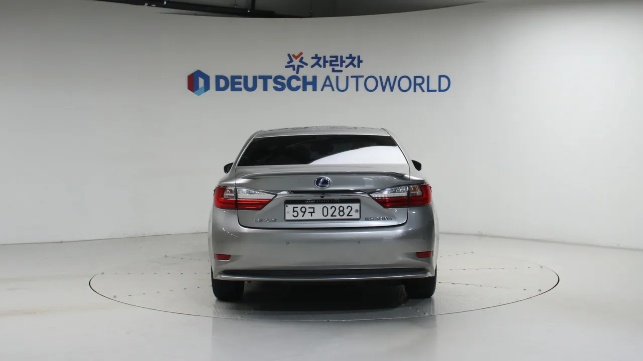 Lexus ES — miniaturë 4