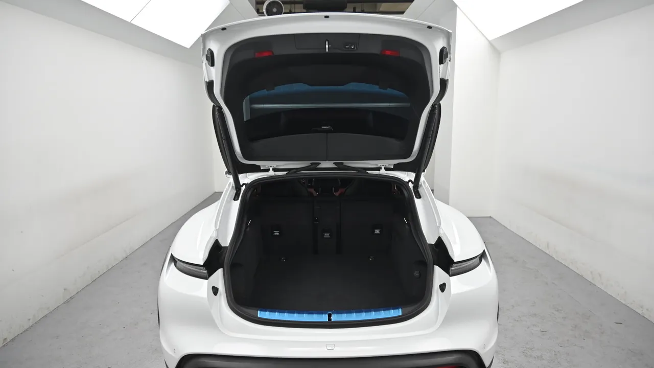 Porsche Taycan — miniaturë 29