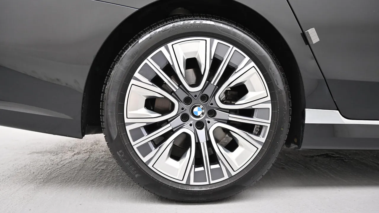 BMW 7er — miniaturë 5