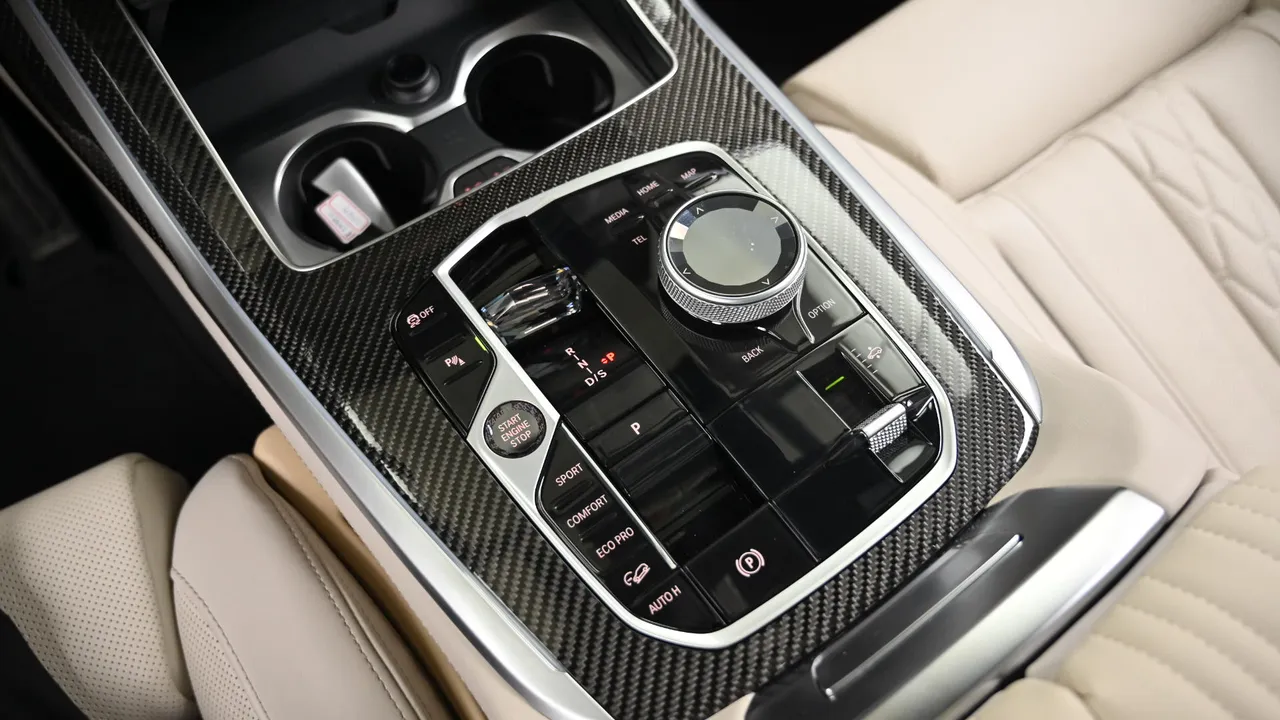 BMW X7 — miniaturë 9