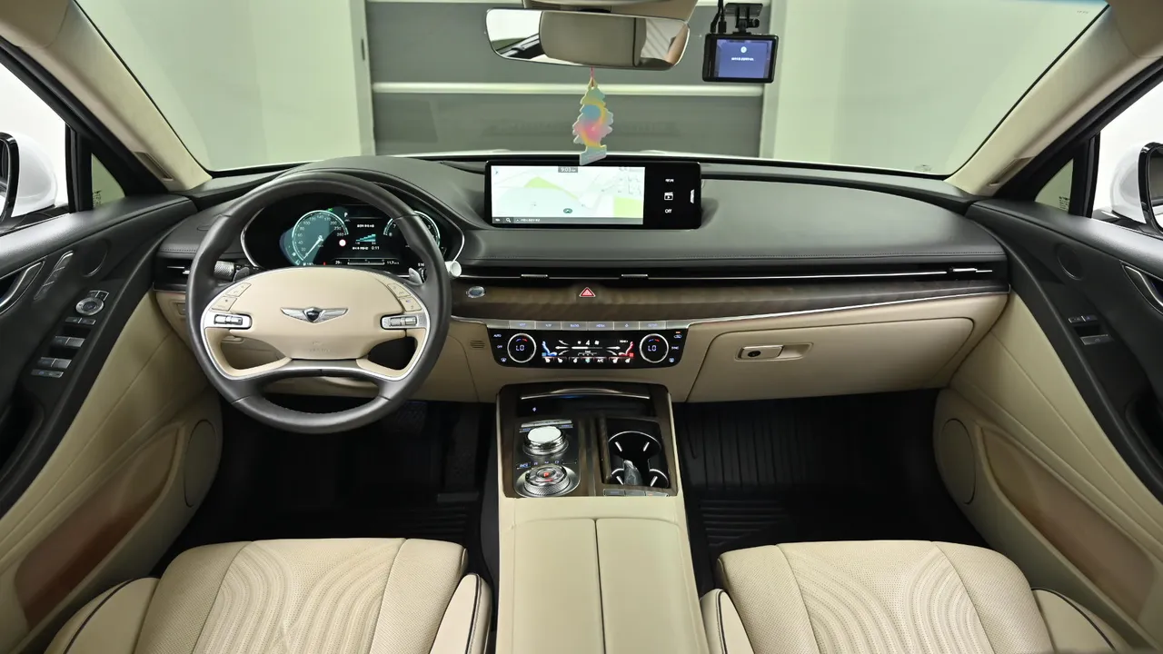 Genesis G80 — miniaturë 7