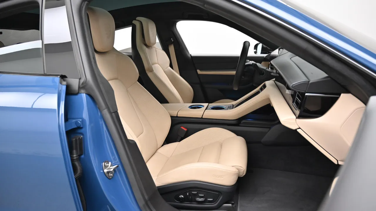 Porsche Taycan — miniaturë 10