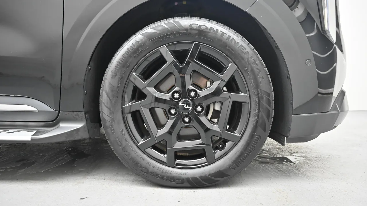 Kia Carnival — miniaturë 5