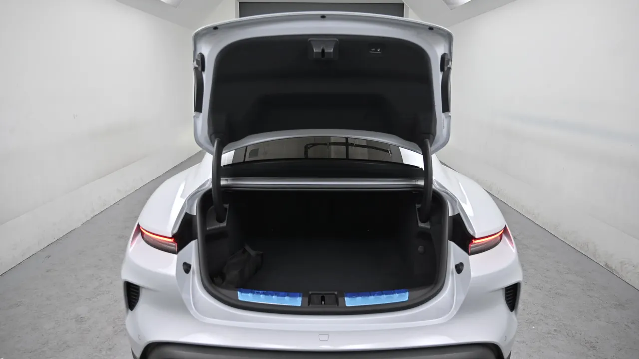 Porsche Taycan — miniaturë 29