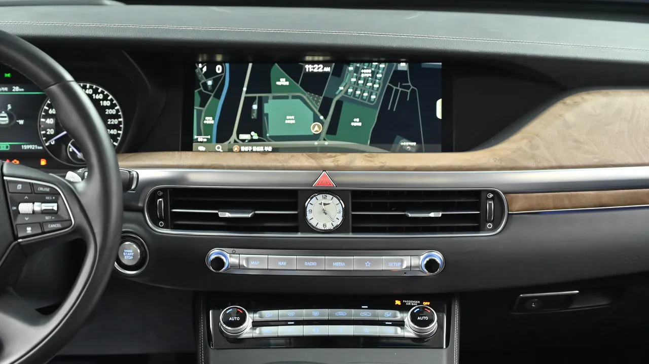 Genesis G90 — miniaturë 14