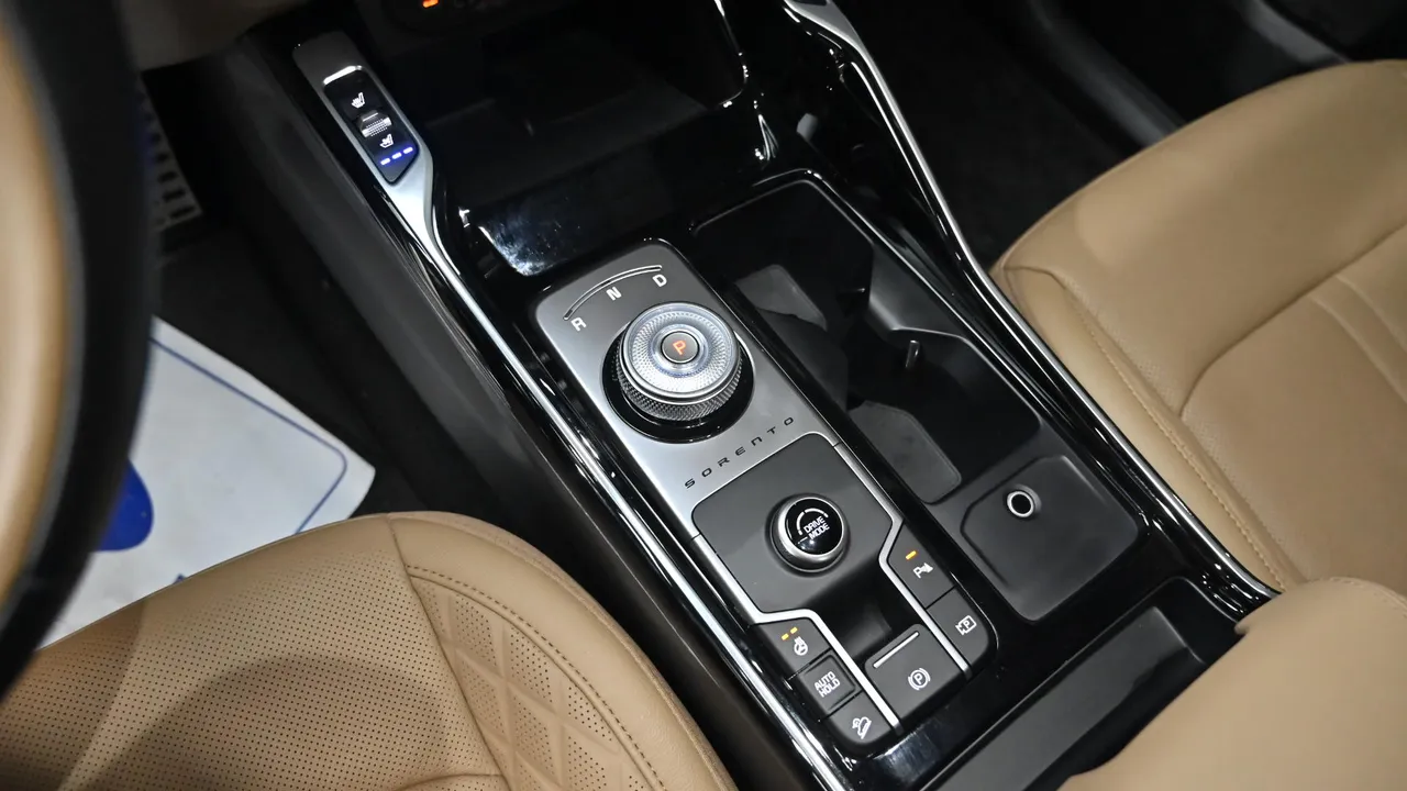 Kia Sorento — miniaturë 9