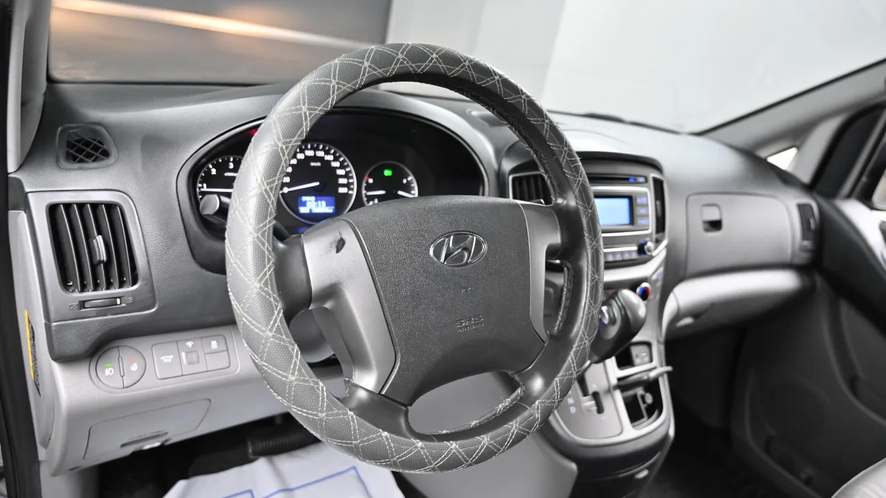 Hyundai Starex — miniaturë 13