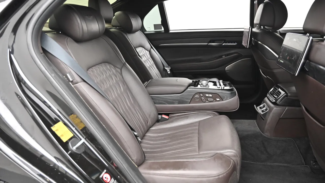 Genesis G90 — miniaturë 12