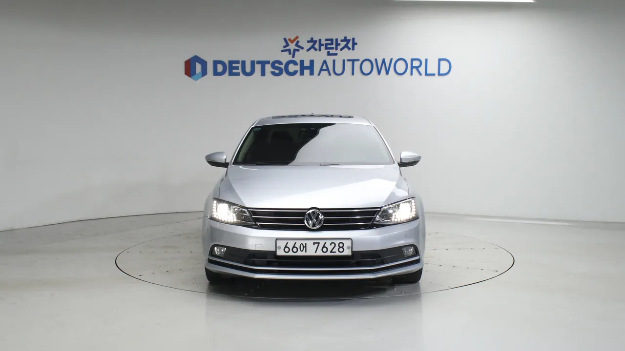 Volkswagen Jetta — miniaturë 3