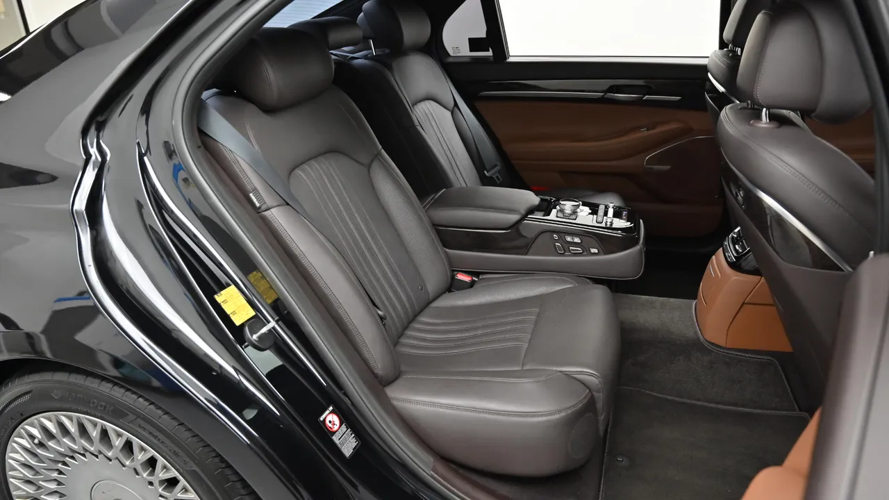 Genesis G90 — miniaturë 12