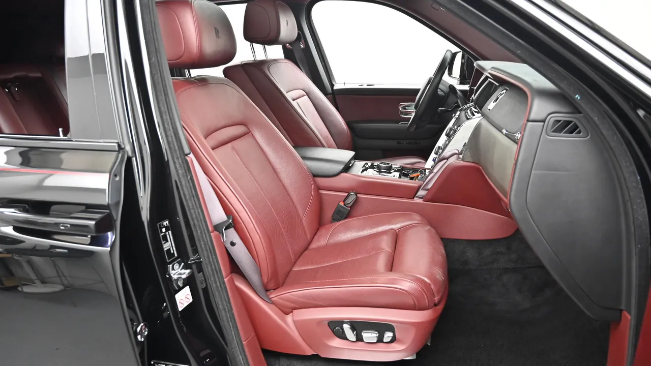 Rolls-Royce Cullinan 6.7 V12