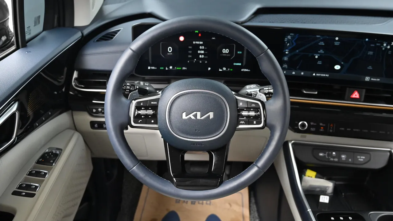 Kia Carnival — miniaturë 13