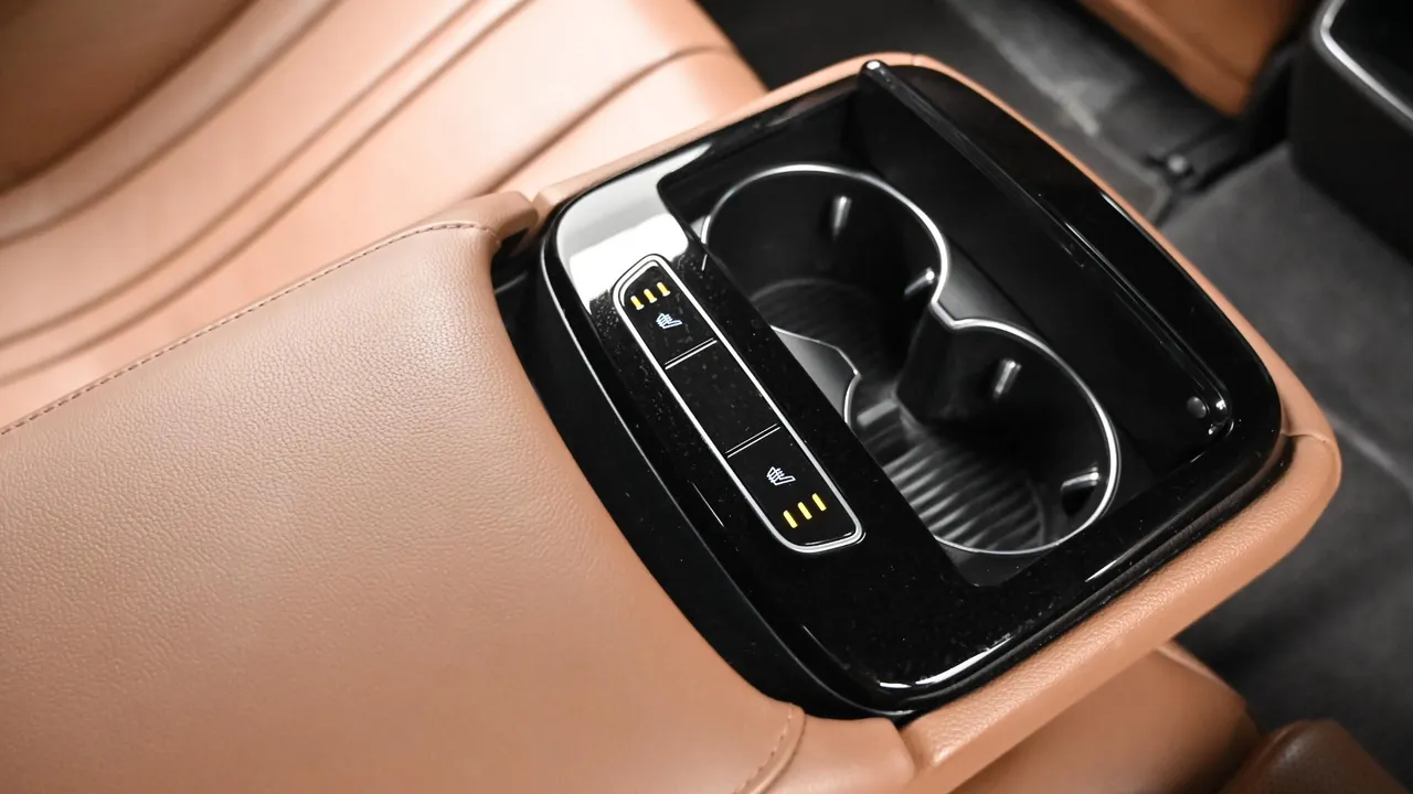 Genesis G80 — miniaturë 16