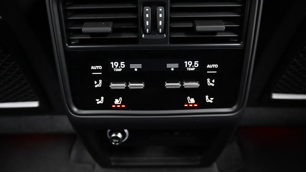 Porsche Cayenne — miniaturë 16