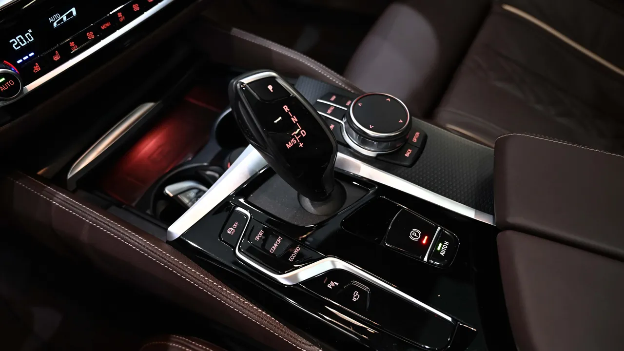BMW 5er — miniaturë 11
