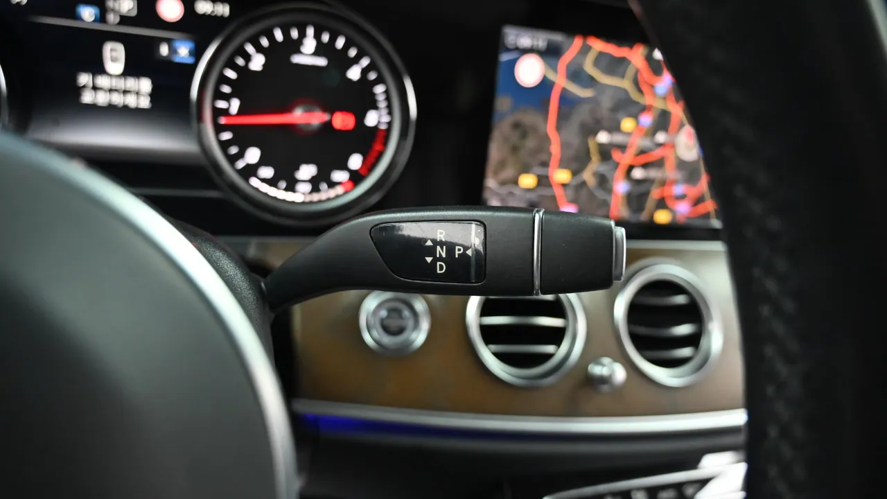 Mercedes-Benz E-klasse — miniaturë 9