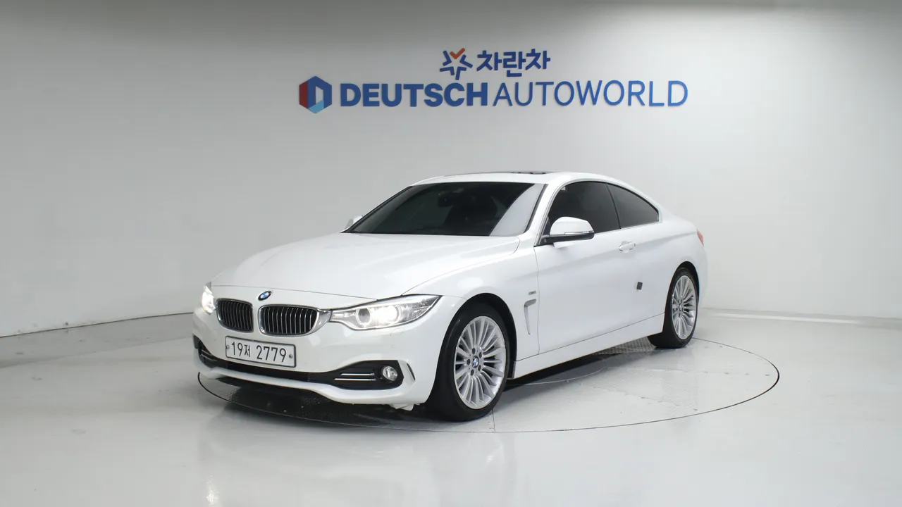 BMW 4 Series (F32) 420d Luxury Coupe