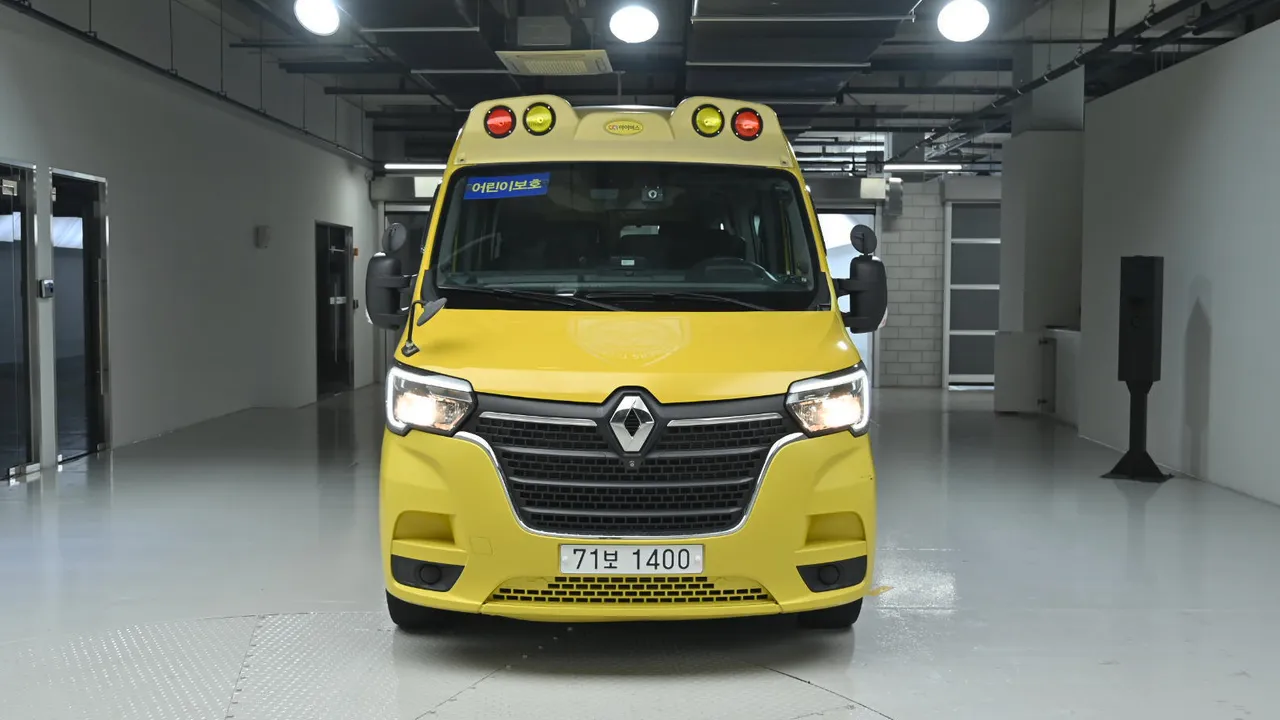 Renault Korea (Samsung) Master Child Protection Car