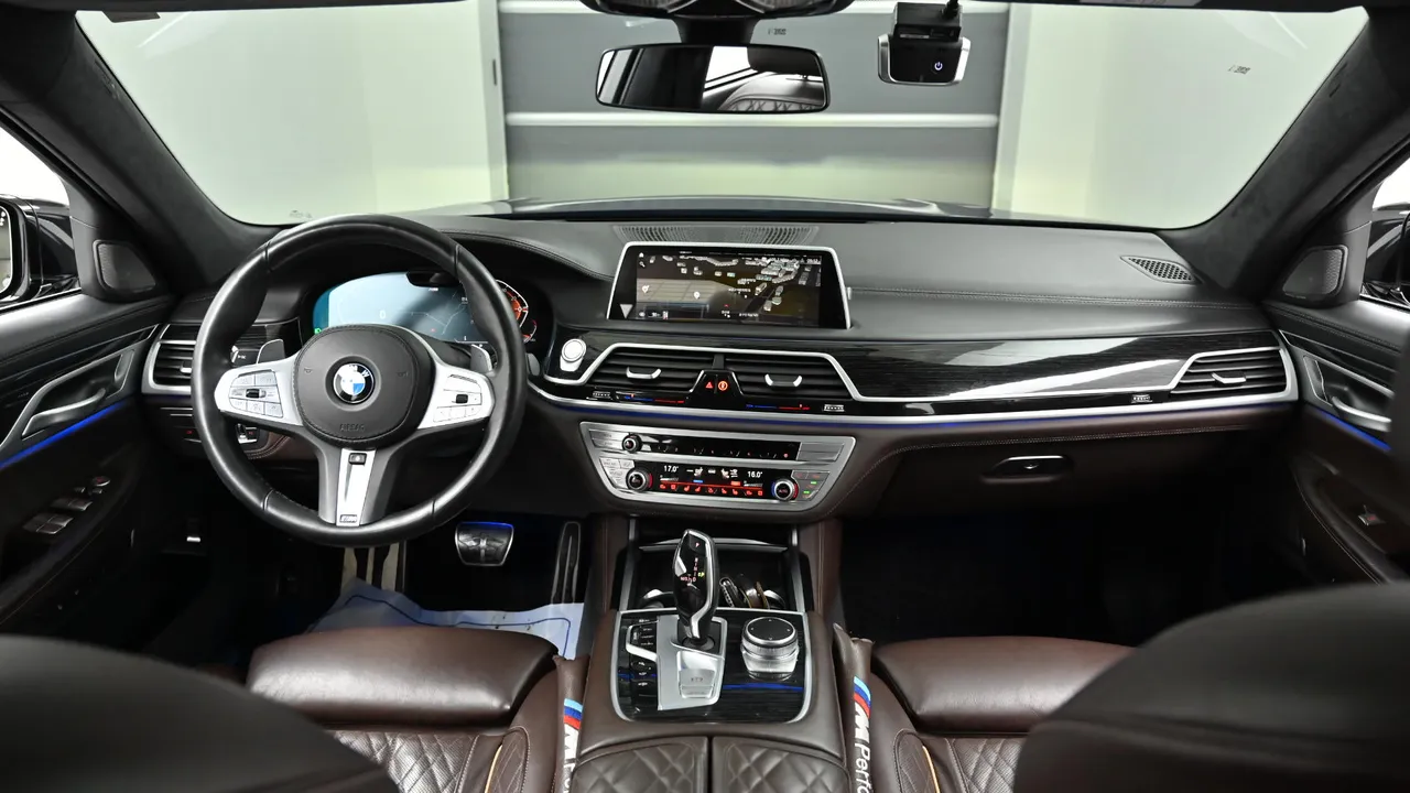 BMW 7er — miniaturë 7