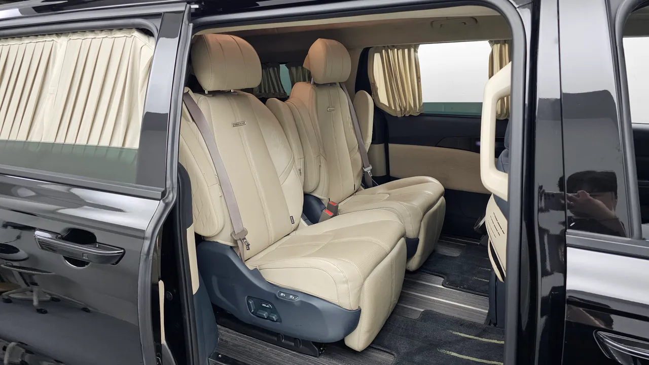 Kia Carnival — miniaturë 39