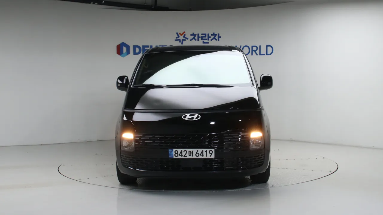 Hyundai Staria — miniaturë 3