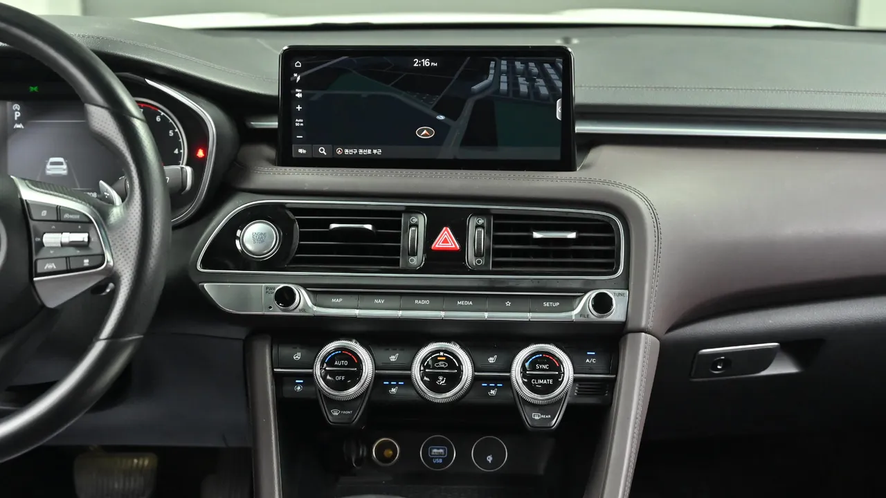 Genesis G70 — miniaturë 14