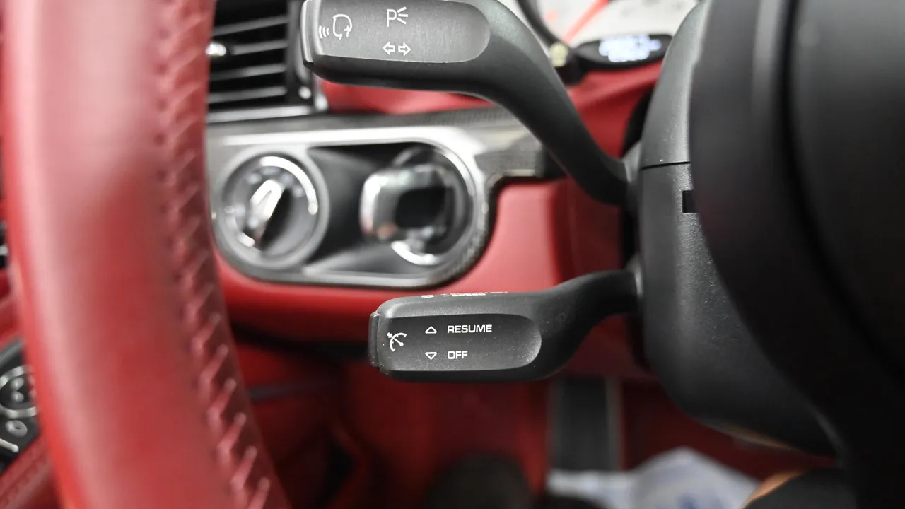 Porsche 911 — miniaturë 9