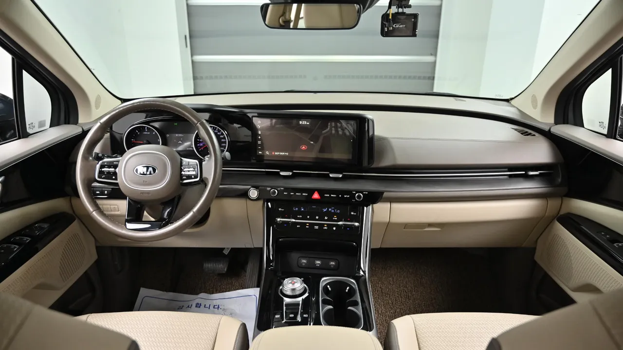Kia Carnival — miniaturë 7