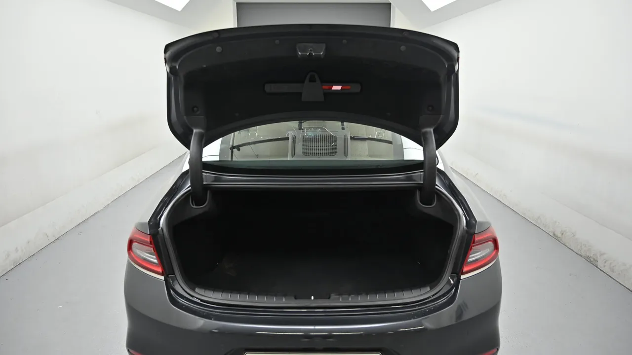 Hyundai Grandeur — miniaturë 19