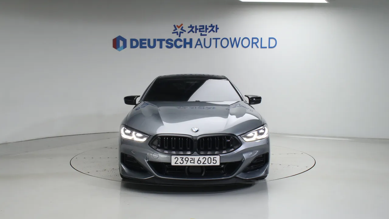 BMW 8er — miniaturë 3