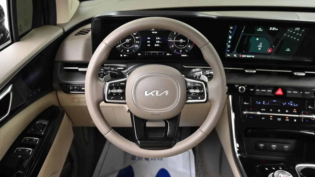 Kia Carnival — miniaturë 13