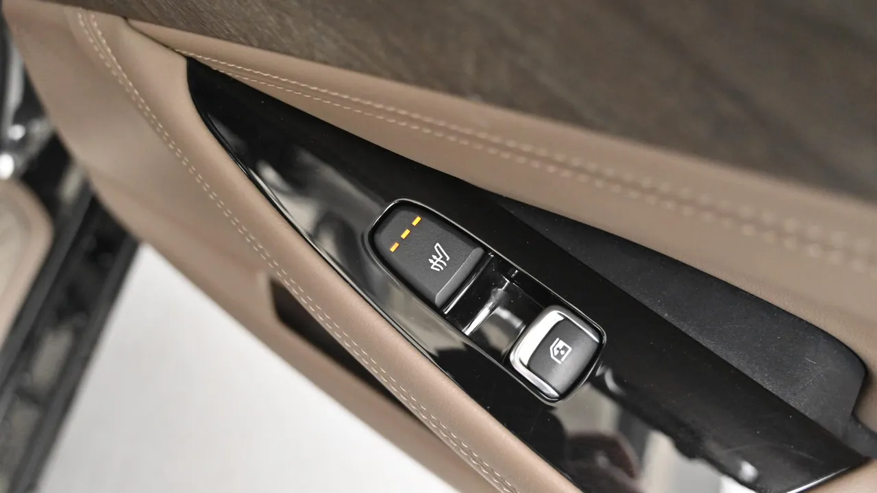 Kia K8 — miniaturë 16