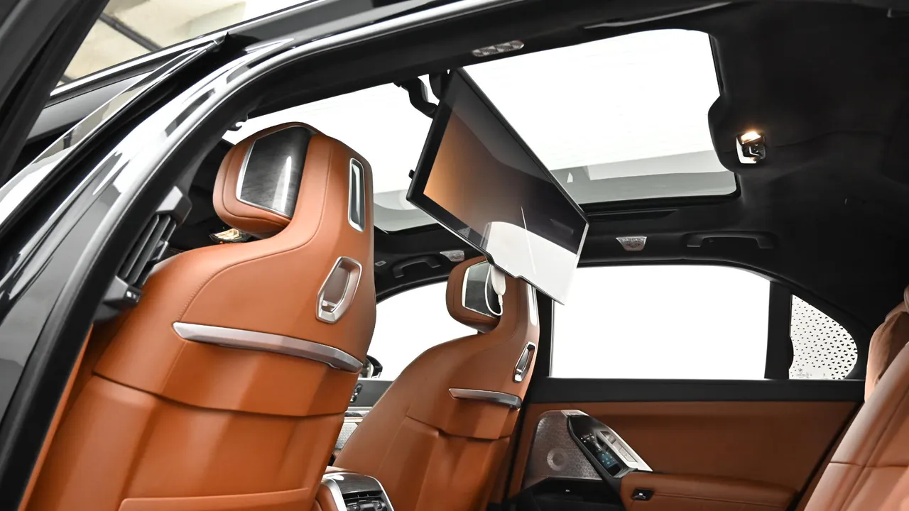 BMW i7 — miniaturë 27