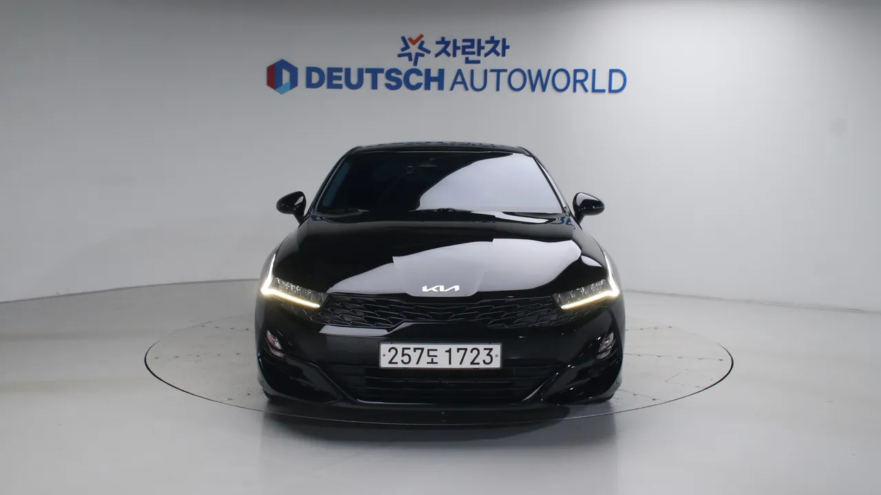 Kia K5 — miniaturë 3