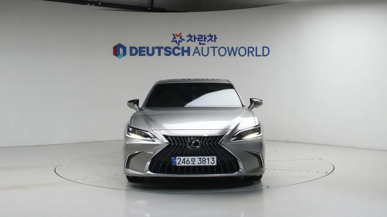 Lexus ES — miniaturë 3