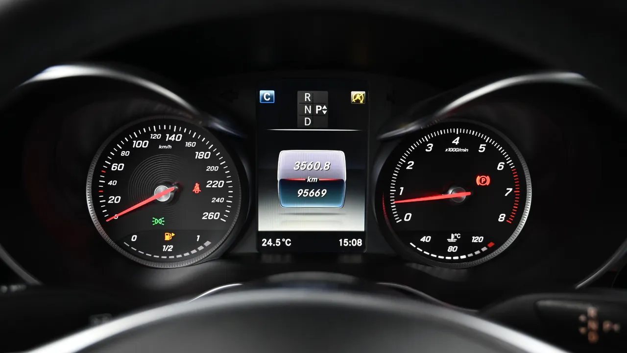 Мерседес C-Класс W205 C200 купе