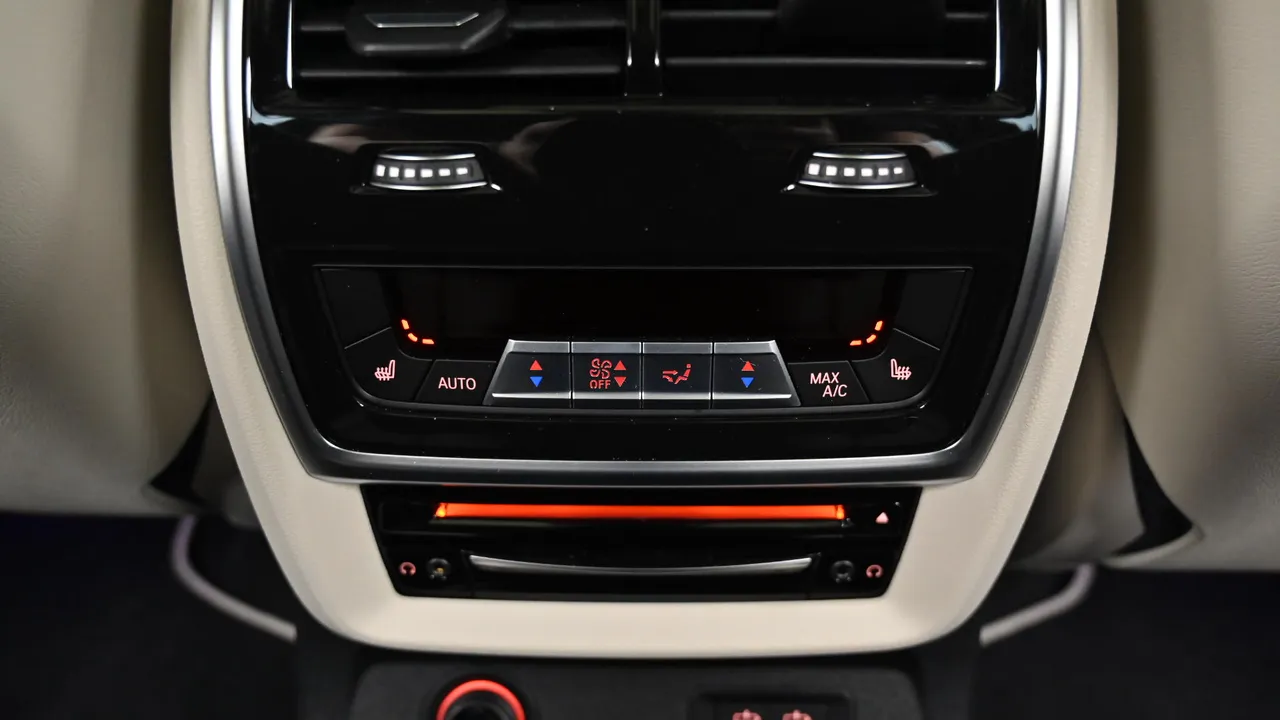 BMW X7 — miniaturë 16