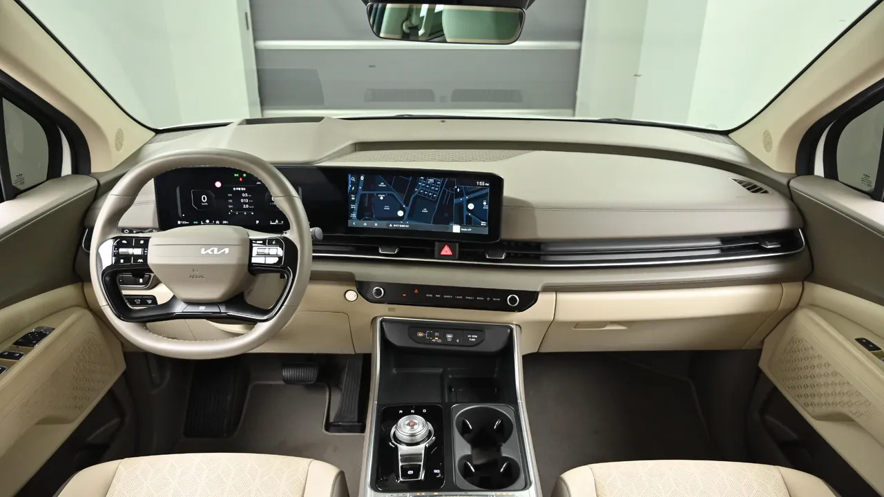 Kia Carnival — miniaturë 7