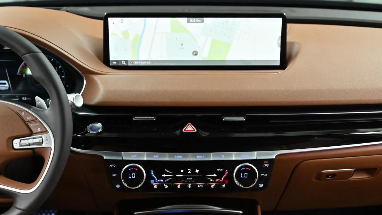 Genesis G80 — miniaturë 14