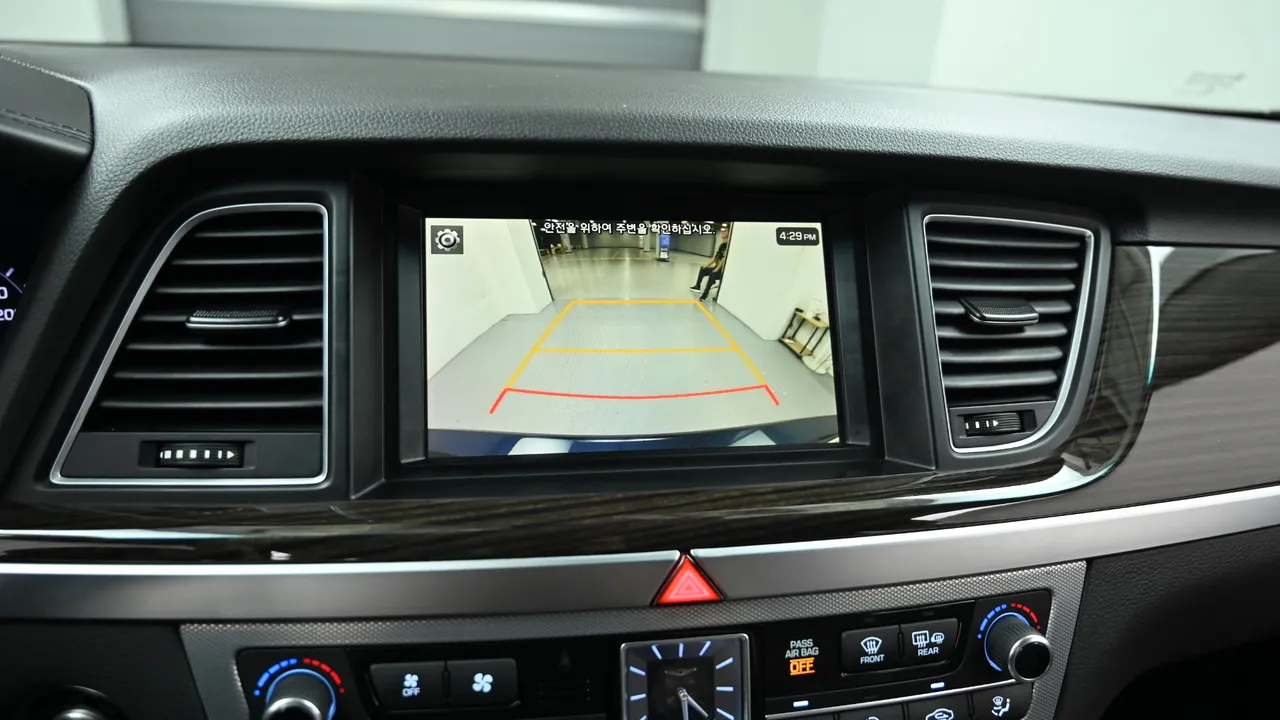 Genesis G80 — miniaturë 15