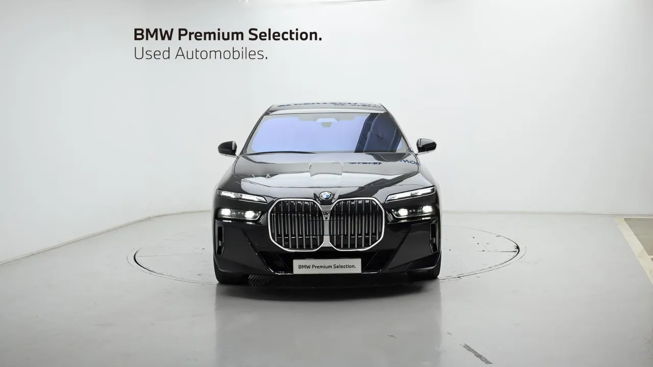 BMW 7er — miniaturë 3