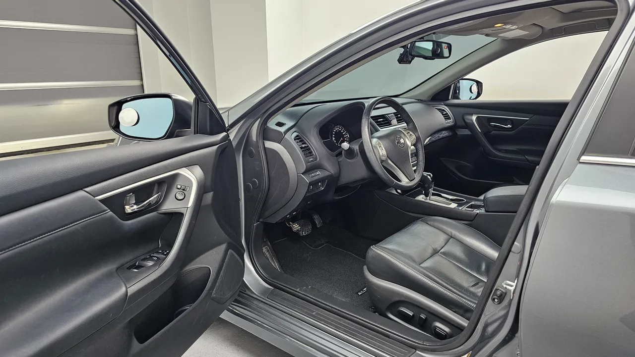 Nissan Altima — miniaturë 11
