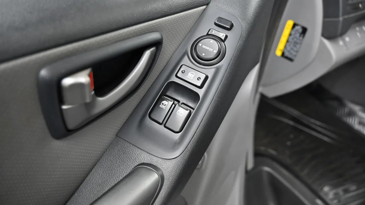 Hyundai Starex — miniaturë 34