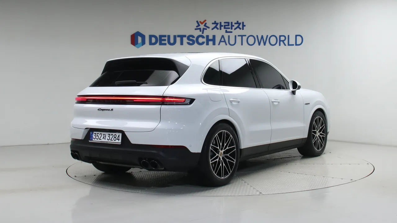 Porsche Cayenne — miniaturë 2